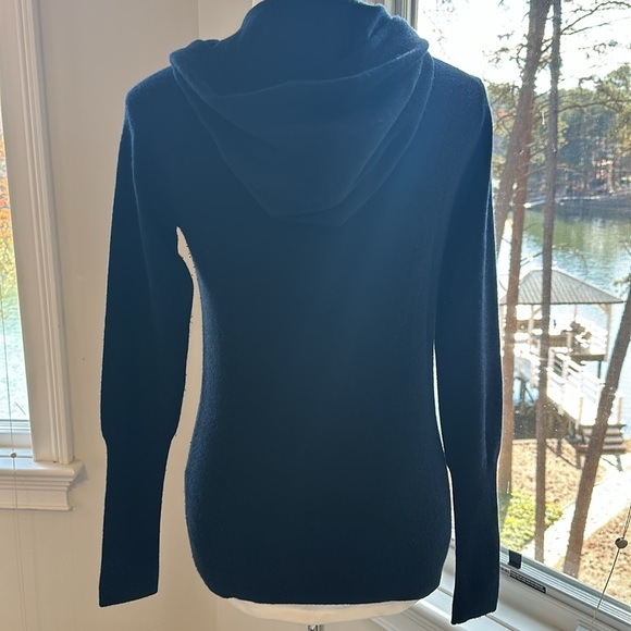 J Crew 100% Cashmere Hoody, Navy, Medium, EUC - Picture 5 of 8